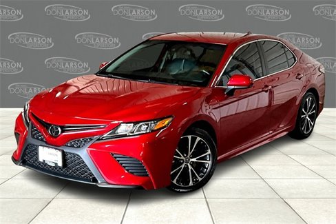 Used 2019 Toyota Camry SE image 3