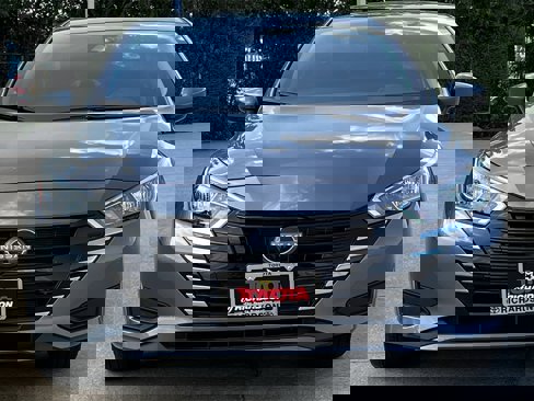 Used 2024 Nissan Versa SV image 7