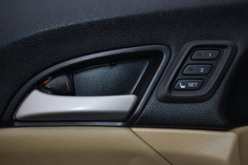 Used 2012 Honda Accord EX-L image 13