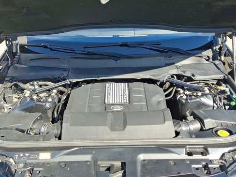 Used 2017 Land Rover Discovery HSE image 33