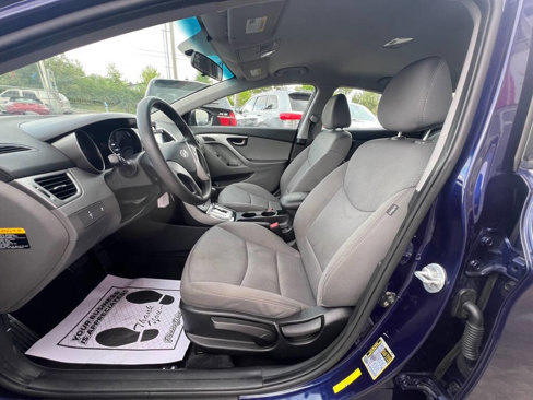 Used 2011 Hyundai Elantra GLS image 12