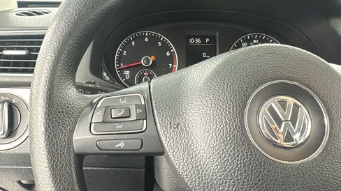 Used 2013 Volkswagen Passat 2.5 S image 20