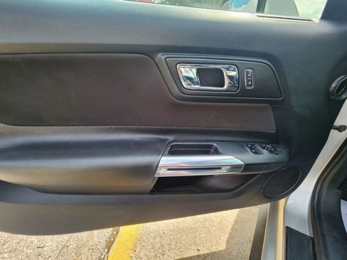 Used 2015 Ford Mustang Coupe image 15