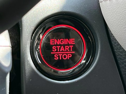 Certified 2023 Honda HR-V LX image 29