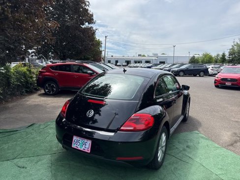 Used 2013 Volkswagen Beetle 2.5 image 6