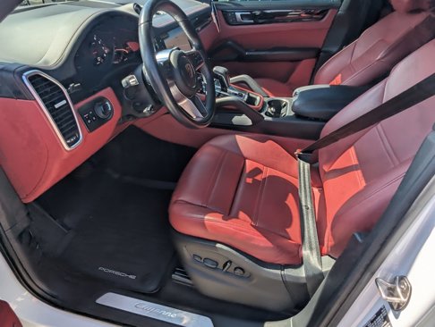 Certified 2022 Porsche Cayenne Coupe image 5