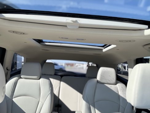 Used 2022 Buick Enclave Essence w/ Experience Buick Package image 17