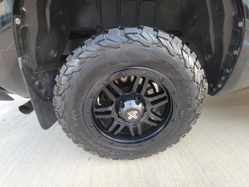 Used 2014 Toyota Tundra SR image 9