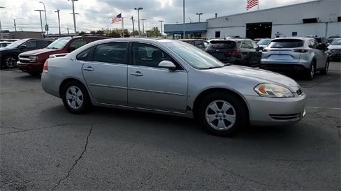 Used 2008 Chevrolet Impala LT image 2