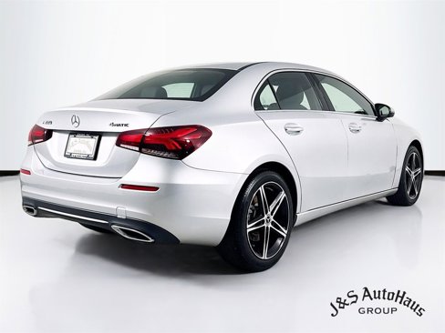 Used 2020 Mercedes-Benz A 220 4MATIC image 7
