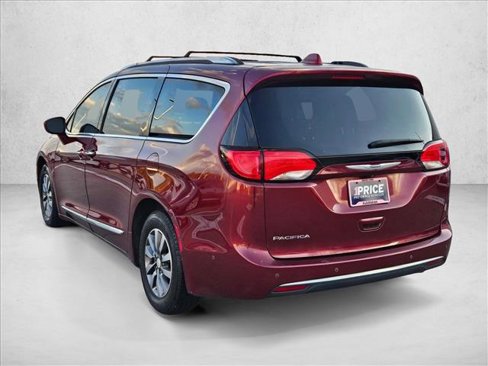 Used 2020 Chrysler Pacifica Touring-L Plus image 8