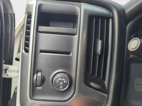 Used 2017 Chevrolet Silverado 1500 LT w/ Texas Edition image 13