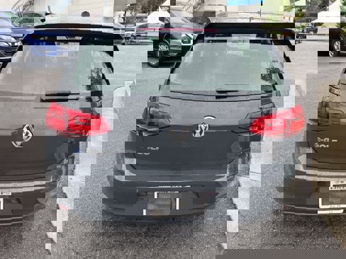 Used 2015 Volkswagen e-Golf SEL Premium image 9