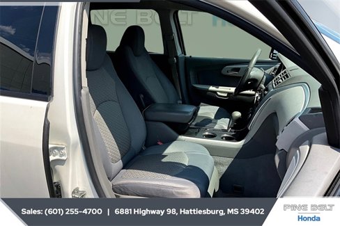 Used 2011 Chevrolet Traverse LS image 6
