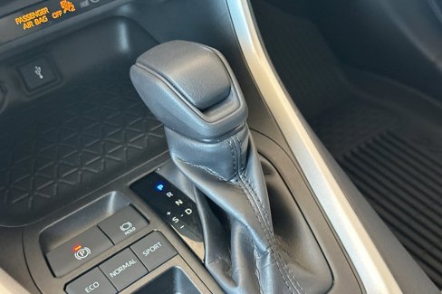 Certified 2022 Toyota RAV4 XLE image 27