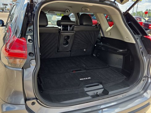 Certified 2020 Nissan Rogue SV image 19