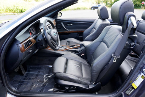 Used 2007 BMW 335i Convertible image 12
