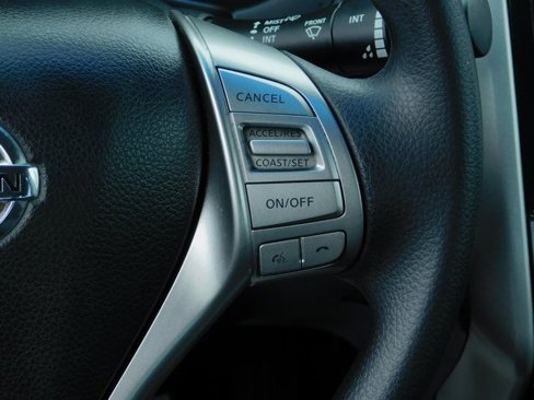 Used 2015 Nissan Altima 2.5 S w/ Sport Value Package image 15