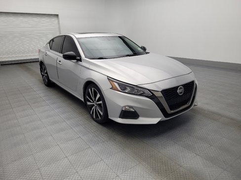 Used 2019 Nissan Altima 2.5 SR w/ SR Premium Package image 13