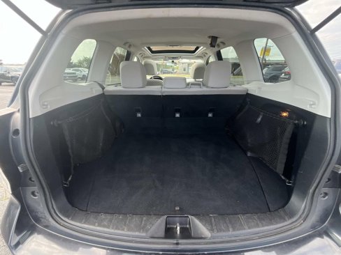 Used 2018 Subaru Forester 2.5i Premium w/ All-Weather Package image 12