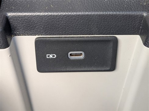 Used 2024 Volkswagen Jetta SE image 25