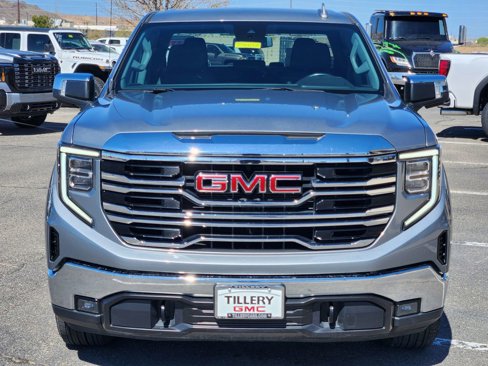 Used 2024 GMC Sierra 1500 SLT image 3