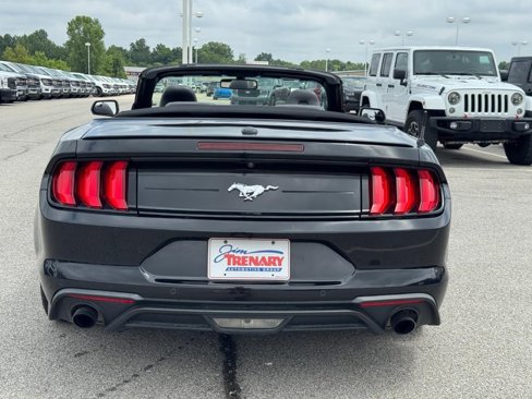 Used 2020 Ford Mustang Premium image 4