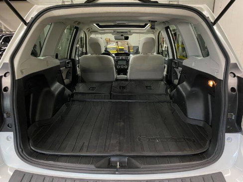 Used 2017 Subaru Forester 2.5i Premium image 15