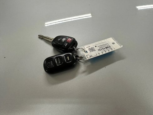 Used 2014 Toyota Camry SE image 42