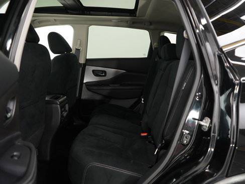 Used 2019 Nissan Murano SV image 17