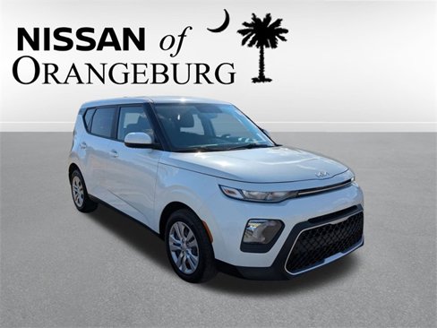 Used 2022 Kia Soul LX image 1