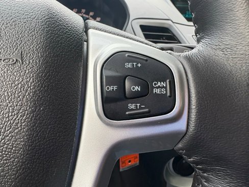 Used 2016 Ford Fiesta SE image 7