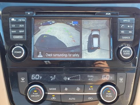 Used 2016 Nissan Rogue SV w/ SV Premium Package image 23