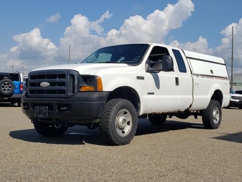 Used 2006 Ford F350 XL image 4