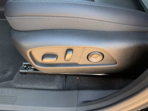 New 2026 Chevrolet Equinox LT w/ Convenience Package II image 13