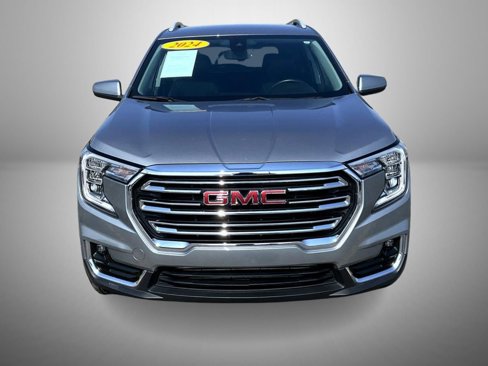 Certified 2024 GMC Terrain SLT image 2