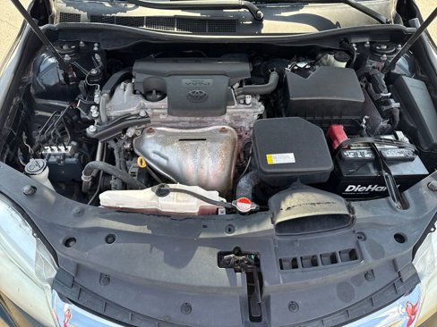 Used 2016 Toyota Camry LE image 23