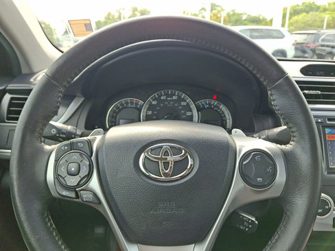 Used 2012 Toyota Camry SE image 17
