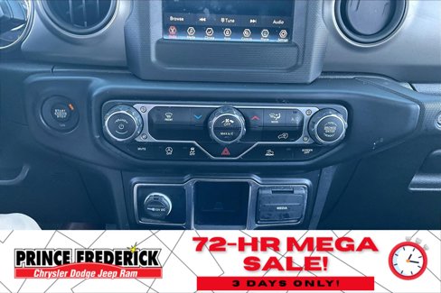 Used 2022 Jeep Gladiator Sport image 24