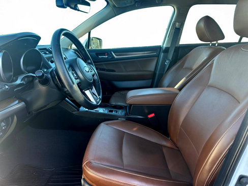 Used 2017 Subaru Outback 3.6R Touring w/ Popular Package #5A image 9