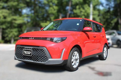 Certified 2023 Kia Soul LX w/ LX Technology Package image 3