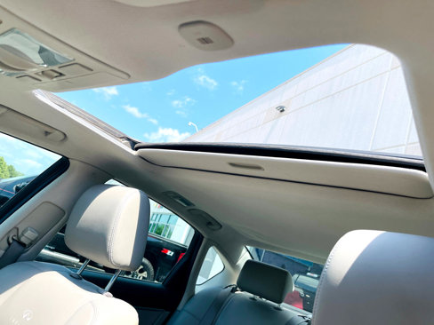 Used 2010 INFINITI M35 x w/ Technology Pkg image 16