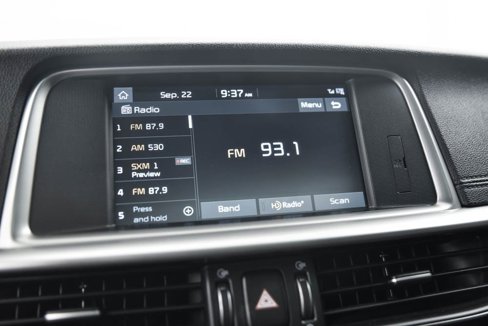 Used 2019 Kia Optima SX image 19