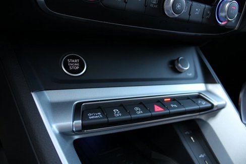 New 2025 Audi Q3 2.0T Premium Plus image 17