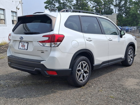 Certified 2023 Subaru Forester Premium image 6
