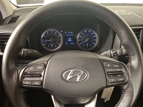 Used 2020 Hyundai Venue SE image 19