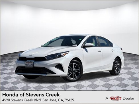 Used 2024 Kia Forte LXS image 1