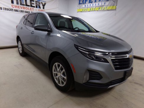 Used 2023 Chevrolet Equinox LT w/ Driver Convenience Package image 1