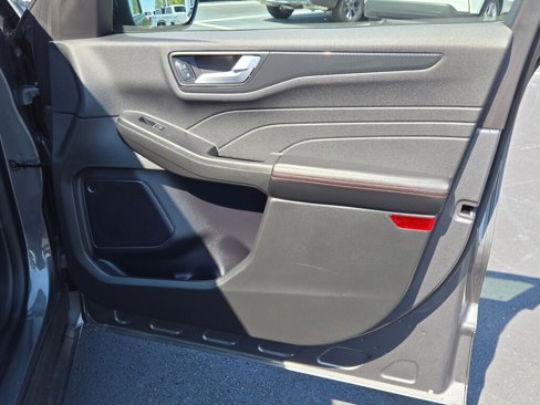 Used 2023 Ford Escape ST-Line Select image 8