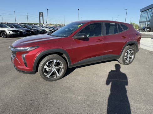 Used 2024 Chevrolet Trax RS w/ Sunroof Package image 4